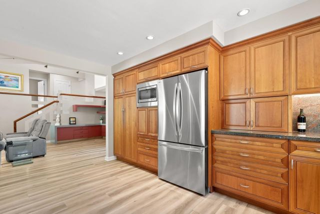 1880 Trout Gulch Road, Aptos, CA 95003