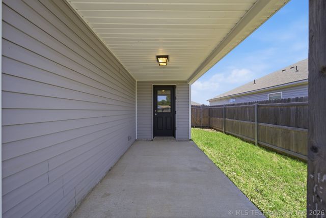 7513 E 145th Street N, Collinsville, OK 74021
