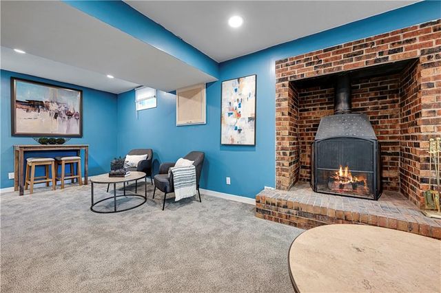 12908 S Brougham Drive, Olathe, KS 66062
