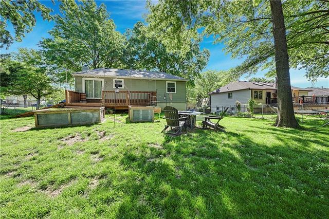 12908 S Brougham Drive, Olathe, KS 66062