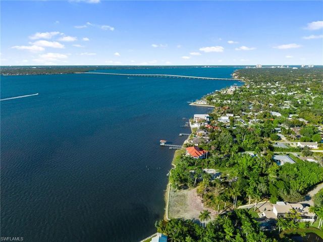 8661 Cajuput CV, Fort Myers, FL 33919