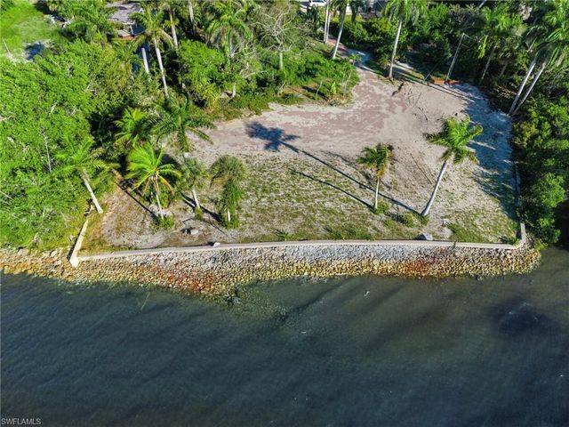 8661 Cajuput CV, Fort Myers, FL 33919