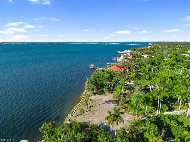 8661 Cajuput CV, Fort Myers, FL 33919