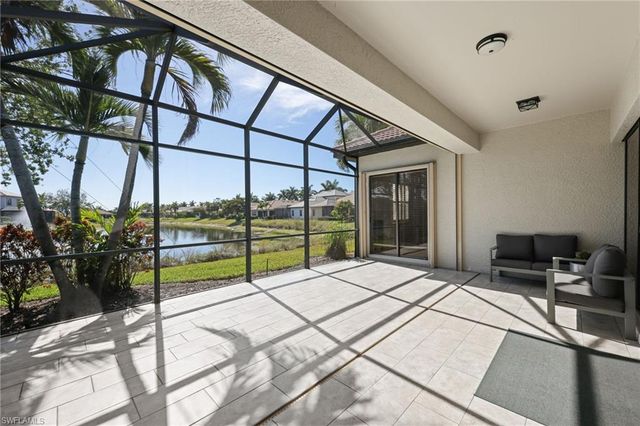 1419 Serrano CIR, Naples, FL 34105