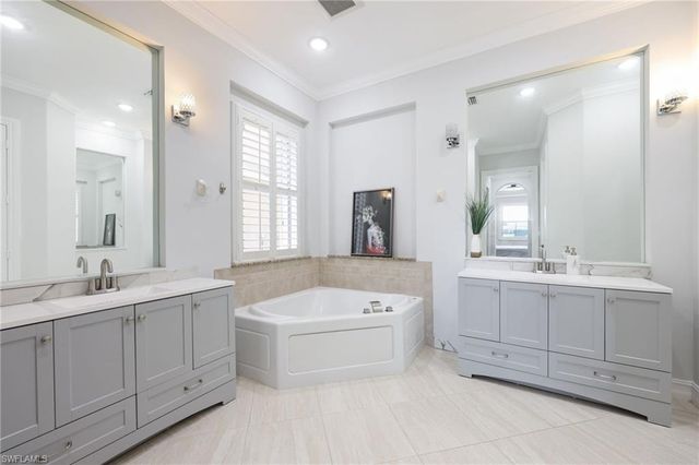 1419 Serrano CIR, Naples, FL 34105