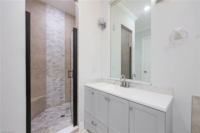 1419 Serrano CIR, Naples, FL 34105