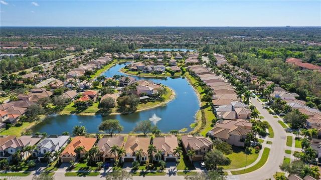 1419 Serrano CIR, Naples, FL 34105
