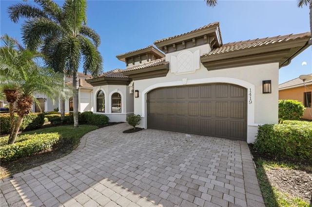 1419 Serrano CIR, Naples, FL 34105