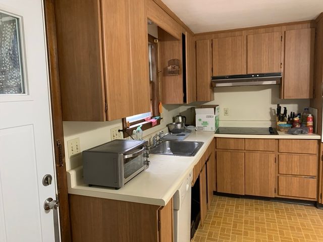 256 Evergreen Ave, Braintree, MA 02184