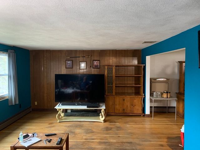 256 Evergreen Ave, Braintree, MA 02184