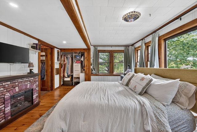 269 Green St, Stoneham, MA 02180