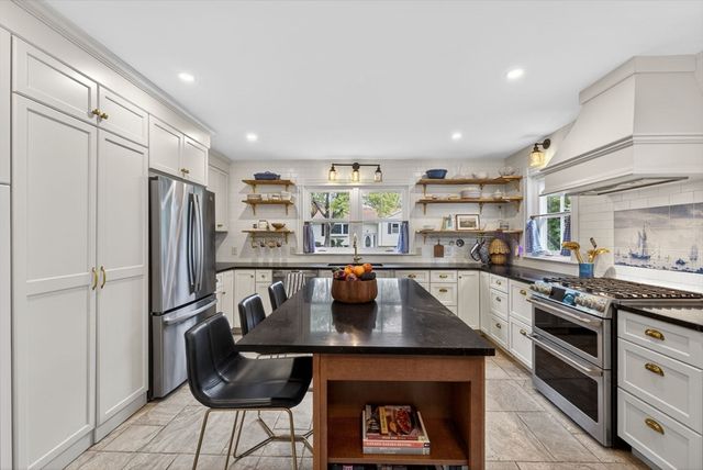 269 Green St, Stoneham, MA 02180