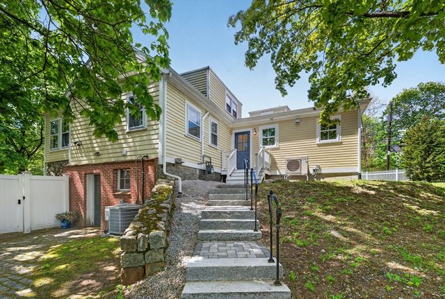 269 Green St, Stoneham, MA 02180
