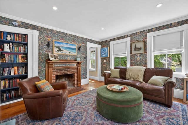 269 Green St, Stoneham, MA 02180