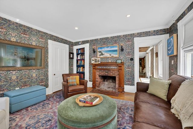 269 Green St, Stoneham, MA 02180