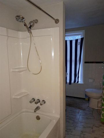 20411 Angling Street, Livonia, MI 48152