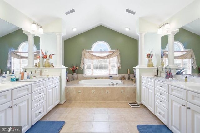 22471 PINE RIDGE CT, Ashburn, VA 20148