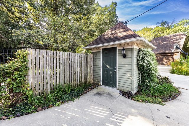 744 52nd Street, Des Moines, IA 50312