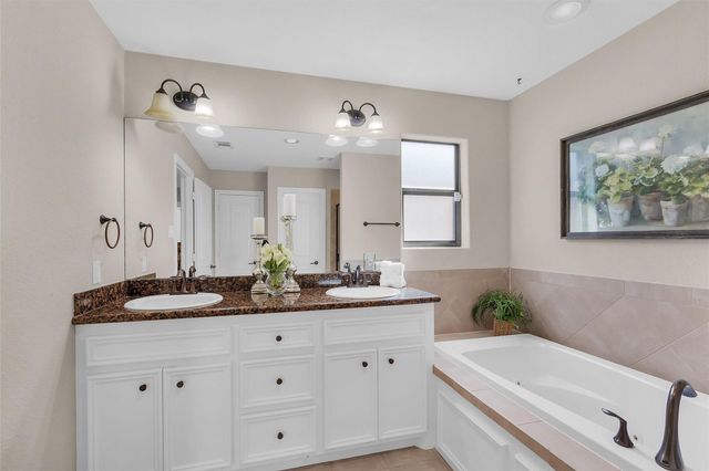 119 Golfview Drive, Conroe, TX 77356