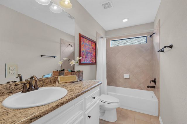 119 Golfview Drive, Conroe, TX 77356
