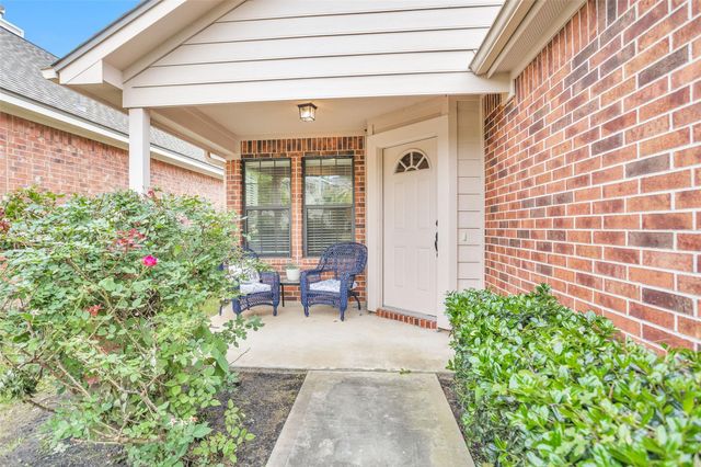 119 Golfview Drive, Conroe, TX 77356