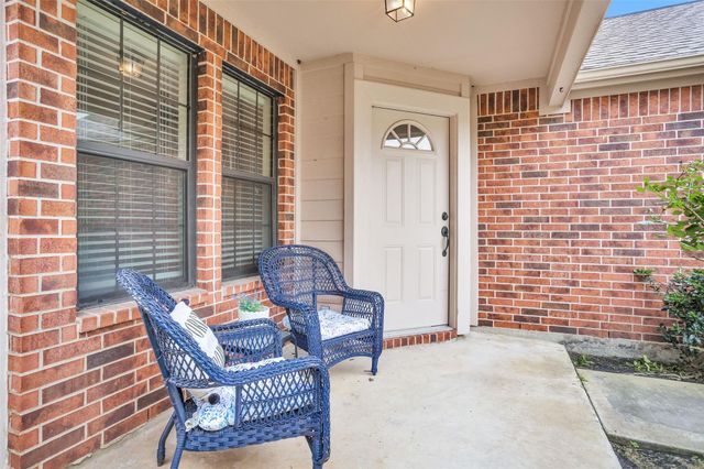 119 Golfview Drive, Conroe, TX 77356