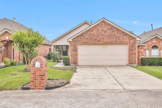 119 Golfview Drive, Conroe, TX 77356