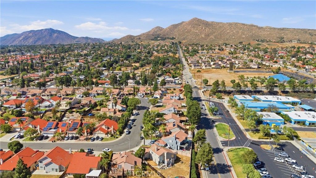 Image 45 of property listing at 12064 Flintlock trail, Moreno Valley, CA 92557