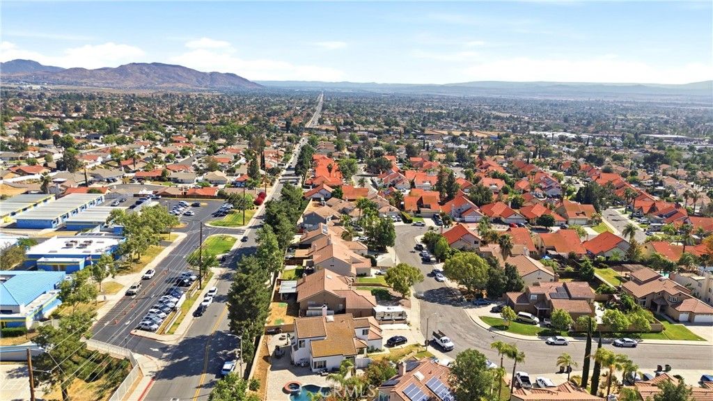 Image 49 of property listing at 12064 Flintlock trail, Moreno Valley, CA 92557