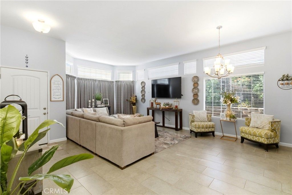 Image 7 of property listing at 12064 Flintlock trail, Moreno Valley, CA 92557