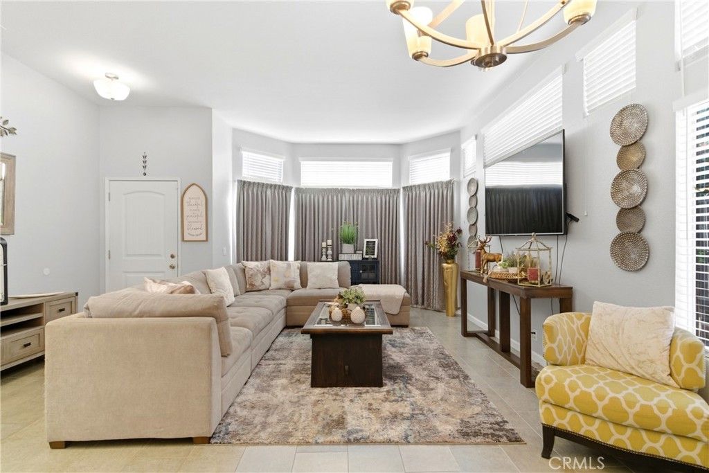 Image 8 of property listing at 12064 Flintlock trail, Moreno Valley, CA 92557