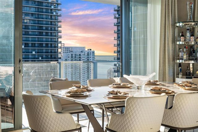 88 SW 7th Street 3801, Miami, FL 33130