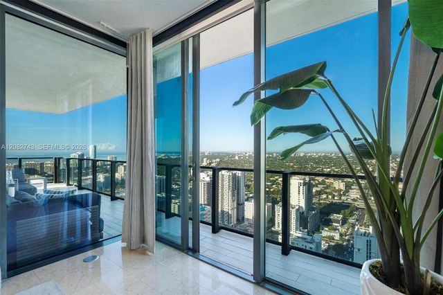 88 SW 7th Street 3801, Miami, FL 33130