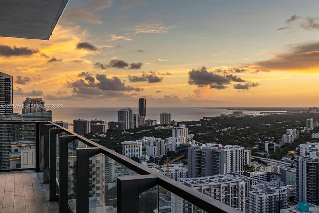 88 SW 7th Street 3801, Miami, FL 33130