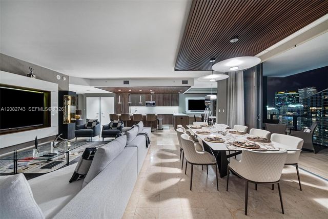 88 SW 7th Street 3801, Miami, FL 33130