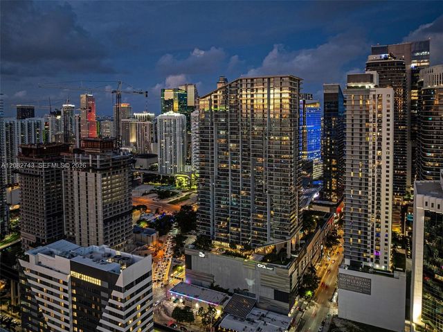 88 SW 7th Street 3801, Miami, FL 33130