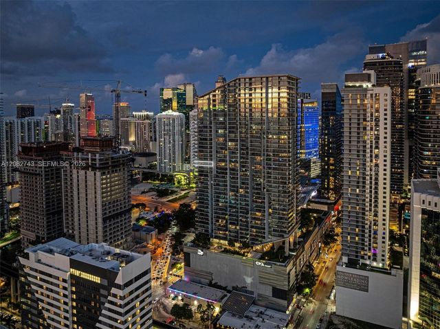 88 SW 7th Street 3801, Miami, FL 33130