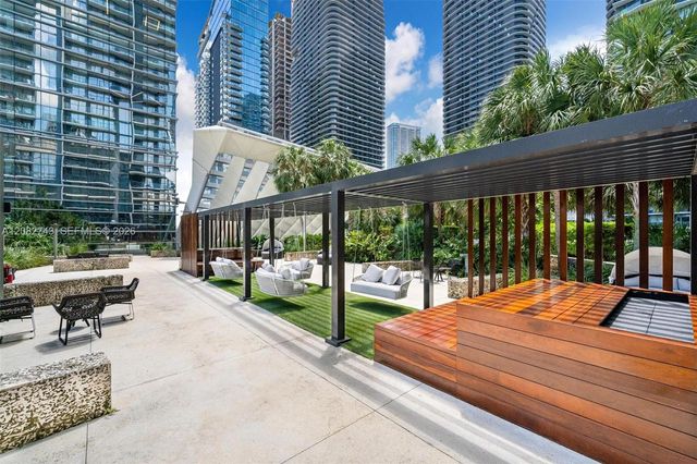 88 SW 7th Street 3801, Miami, FL 33130