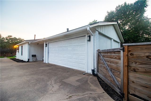 2602 Arbor Drive, Bryan, TX 77802