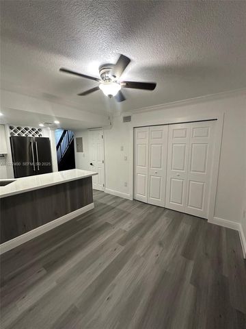 5261 W 25th Ct 904, Hialeah, FL 33016