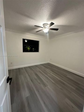 5261 W 25th Ct 904, Hialeah, FL 33016