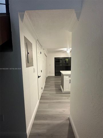 5261 W 25th Ct 904, Hialeah, FL 33016