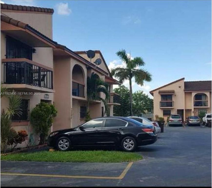 5261 W 25th Ct 904, Hialeah, FL 33016