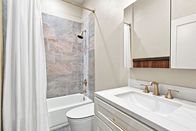 2430 N Cardinal Road, Reno, TX 76020