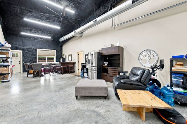2430 N Cardinal Road, Reno, TX 76020