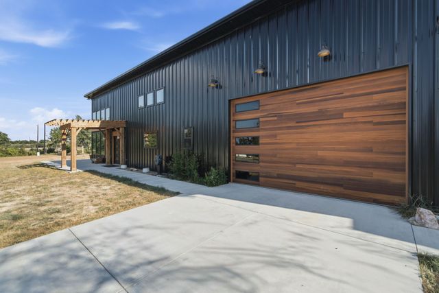 2430 N Cardinal Road, Reno, TX 76020