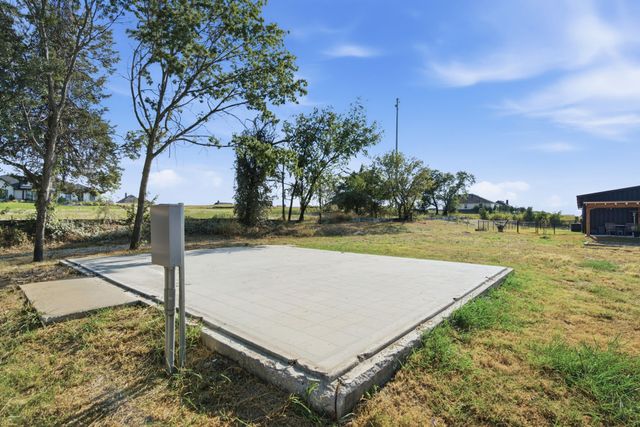 2430 N Cardinal Road, Reno, TX 76020