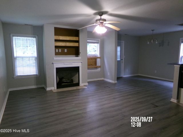 624 Walnut Drive, Jacksonville, NC 28540
