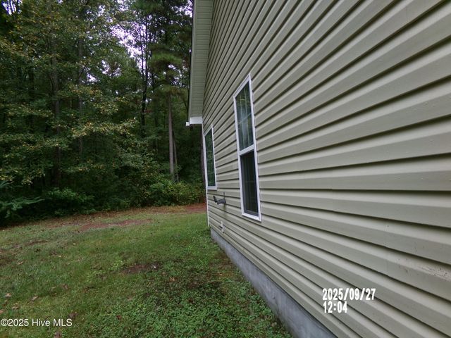 624 Walnut Drive, Jacksonville, NC 28540