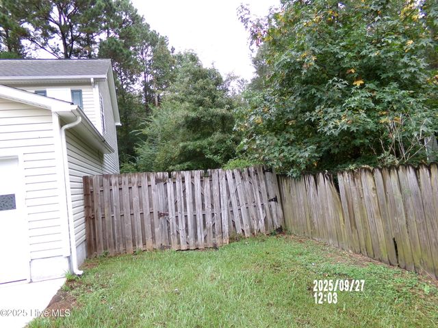 624 Walnut Drive, Jacksonville, NC 28540